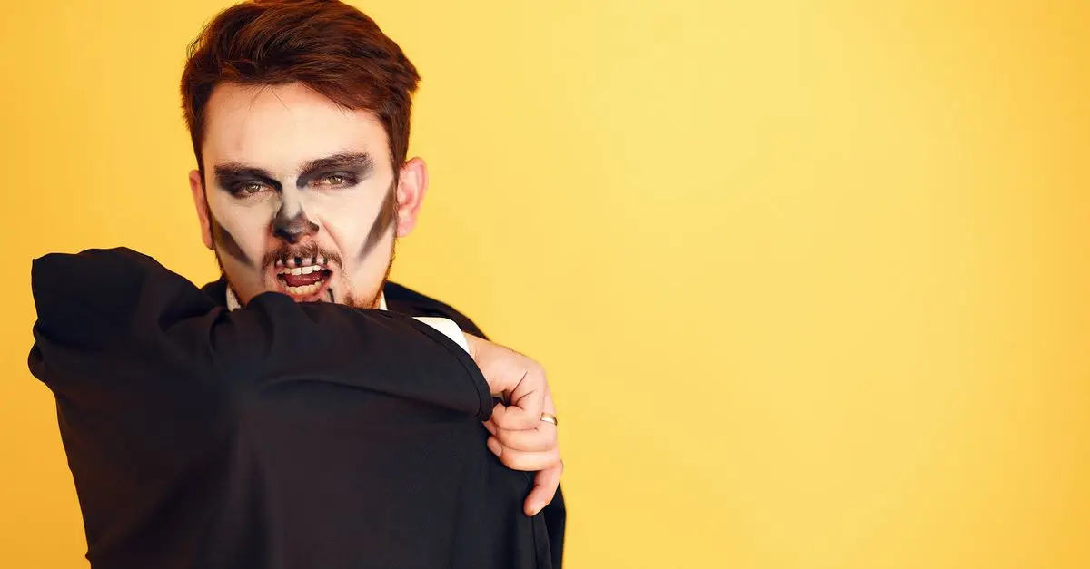 Comment Maquiller un Vampire Effrayant